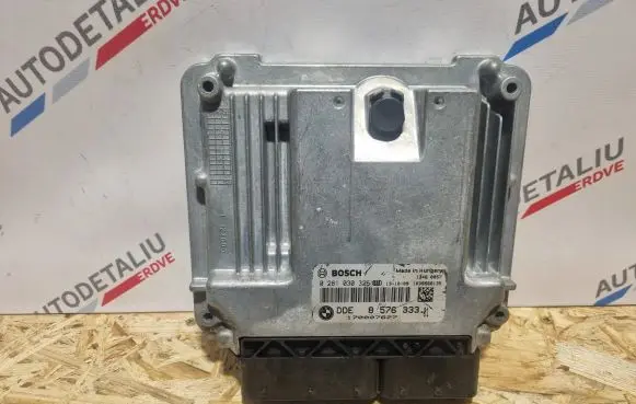 BMW 5 F10 F11 Engine control unit/module 8576333 0281030326