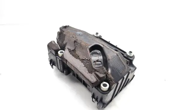 Volkswagen Tiguan Intake resonator 03C145650C 3981030939