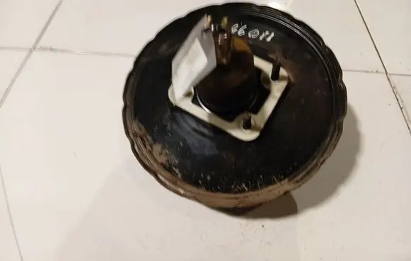Hyundai Santa Fe Brake booster 