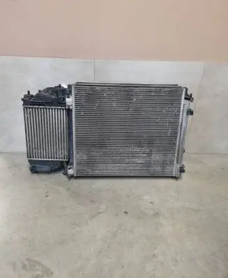 Nissan Qashqai Radiator set 214101809R 921009251R 214814EB0B