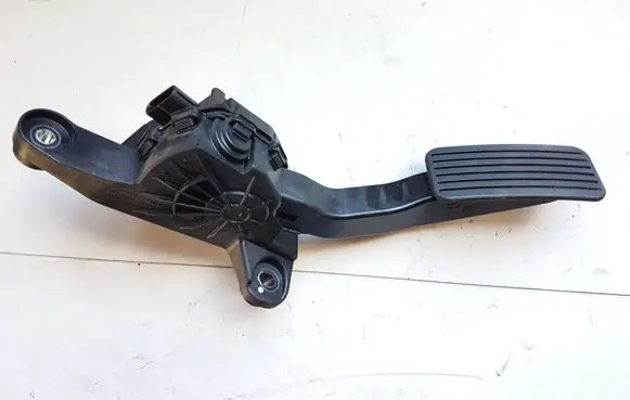 KIA Niro Accelerator throttle pedal 32700G2920