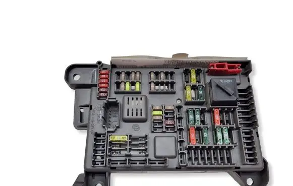 BMW X6 E71 Fuse module 6931687