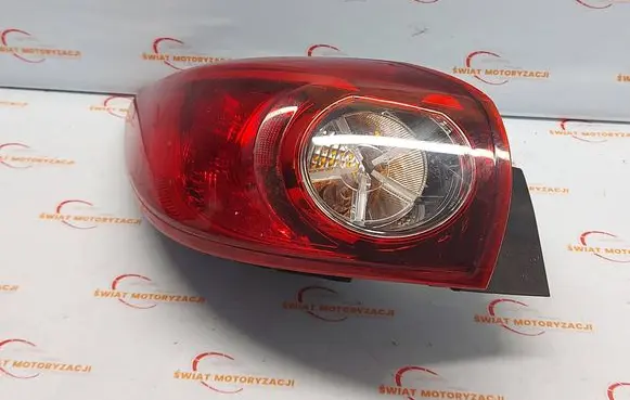 Mazda 3 III Rear/tail lights 22041981