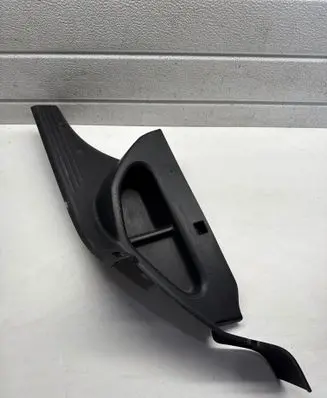 Volvo V40 Rear sill trim cover 31403180