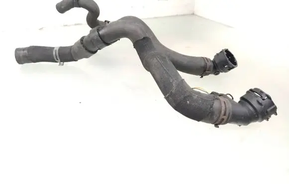 Volkswagen PASSAT B6 Engine coolant pipe/hose 1K0121049CA