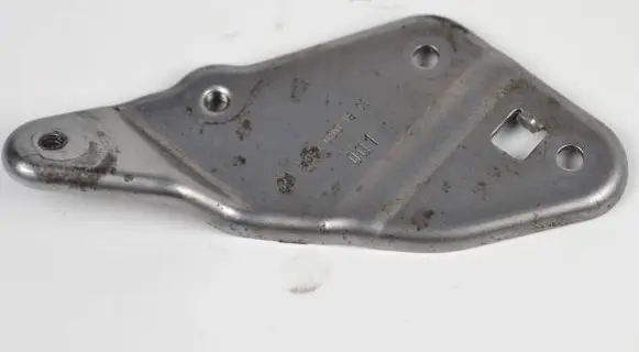 Mercedes-Benz A W176 Fuel pump bracket A6510901541