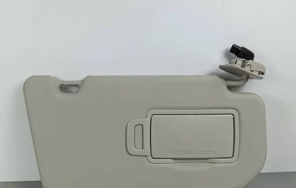 Mitsubishi Outlander IV Sun visor 