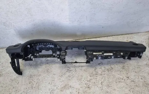 Mercedes-Benz CLS C218 X218 Dashboard a2186802387