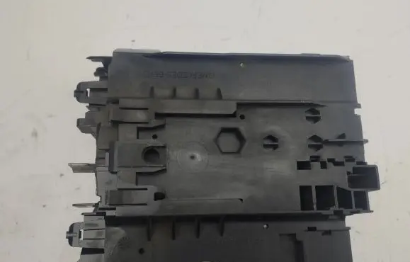 Mercedes-Benz C W204 Fuse module A2045403850