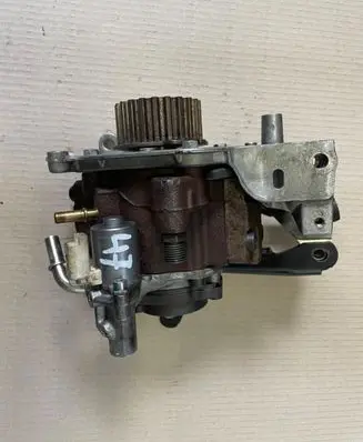 Citroen DS5 Fuel injection high pressure pump 9676289780 5WS40893 A2C53384062