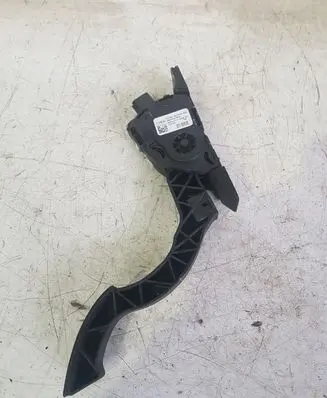 Ford Focus Accelerator throttle pedal BV619F836AB