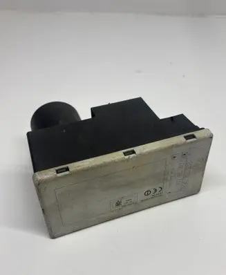 Audi A3 S3 8L Central locking vacuum pump 8D0862257