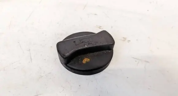 Audi A3 S3 8L Oil filler cap 026103485