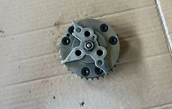 Subaru Forester SK Camshaft pulley/ VANOS 13322AA090 13322AA091