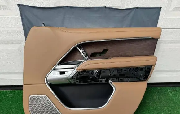 Land Rover Range Rover L460 Type LK Front door trim bar M8E2235A90A LR150554