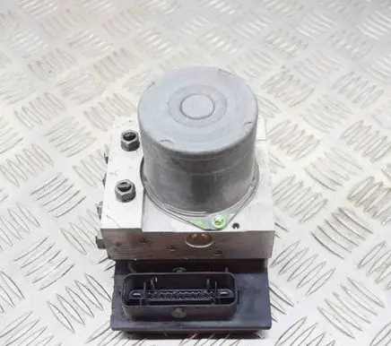 Audi RS4 B8 ABS Pump 8T0614517 8T0907379