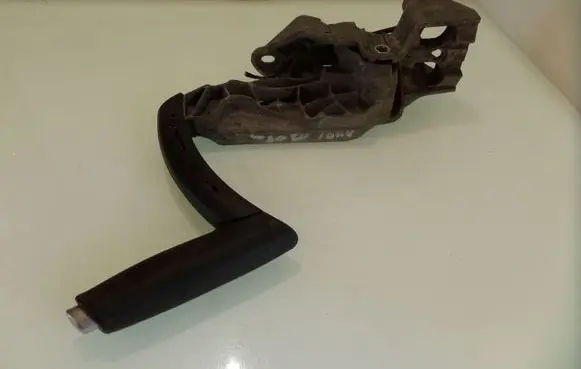 Audi A3 S3 8P Handbrake/parking brake lever assembly 8P0711303 8P0711303B