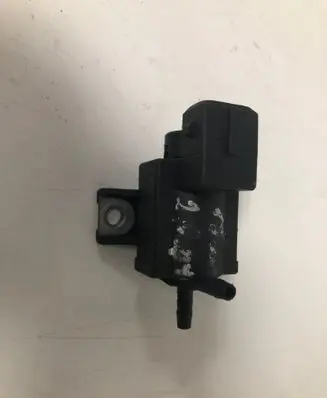Peugeot 206 Turbo solenoid valve 258600R011