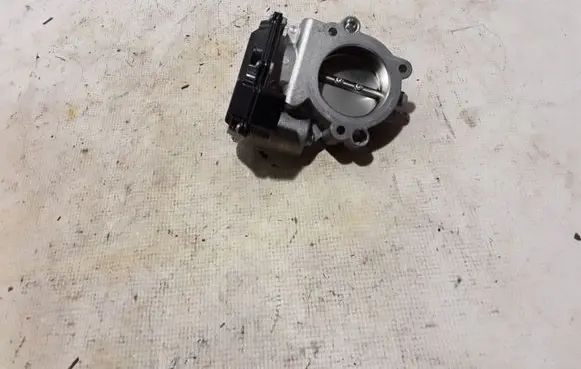 Volvo XC60 Throttle valve 31459143