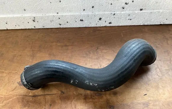 Volvo XC90 Intercooler hose/pipe 31261367