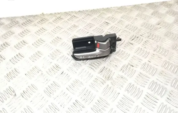 Suzuki Swift I Rear door interior handle