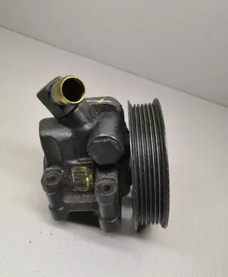 Ford Mondeo Mk III Power steering pump XS4E3A733AC