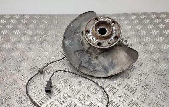 Volvo XC70 Front wheel hub