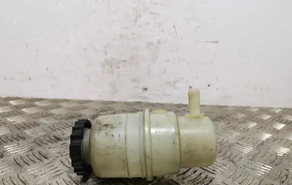 Jeep Grand Cherokee Power steering fluid tank/reservoir