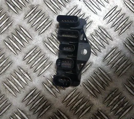 Mercedes-Benz E W213 Current control relay A0005459712