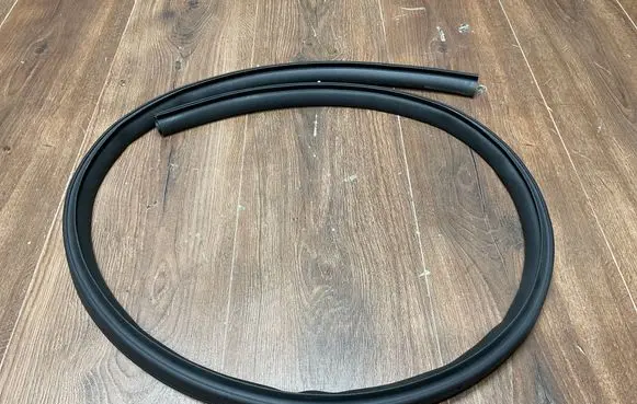 Jaguar F-Type Rubber seal front coupe door EX5320530
