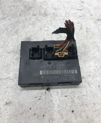Audi A3 S3 8P Comfort/convenience module 8P0959433 05600600 8R0959433