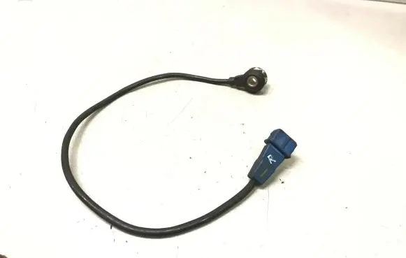 Volkswagen PASSAT B5 Detonation knock sensor 054905377G