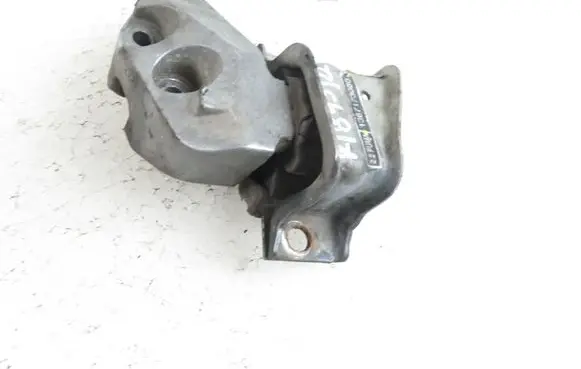 Peugeot Boxer Engine mount vacuum valve 1367173080