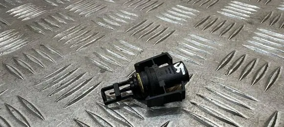 Mercedes-Benz E W212 Intake air temperature sensor 