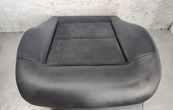 Mercedes-Benz C W204 Front driver seat 