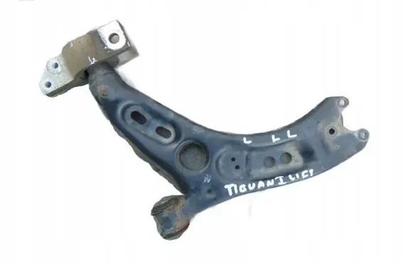 Volkswagen Tiguan Front lower control arm/wishbone 1K0407165C