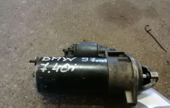 BMW 7 E23 Starter motor 1729982