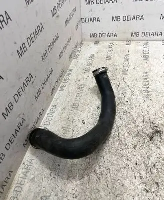 BMW 5 G30 G31 Intercooler hose/pipe 8580081