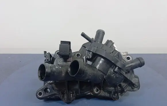 Skoda Octavia Mk3 (5E) Water pump 04E121042M