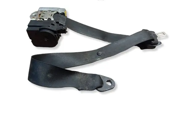 Mercedes-Benz S W220 Front seatbelt 00066179