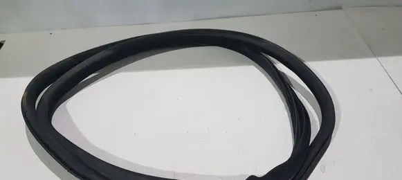 Volvo V70 Front door rubber seal 31278771 30649275
