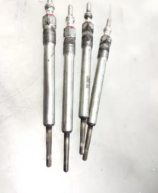 Volkswagen PASSAT B6 Glow plug NGKY1002AS