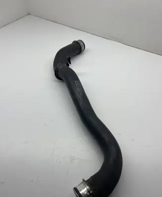 Mercedes-Benz CLS C219 Engine coolant pipe/hose A2115015382