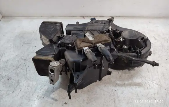 Interior heater climate box assembly