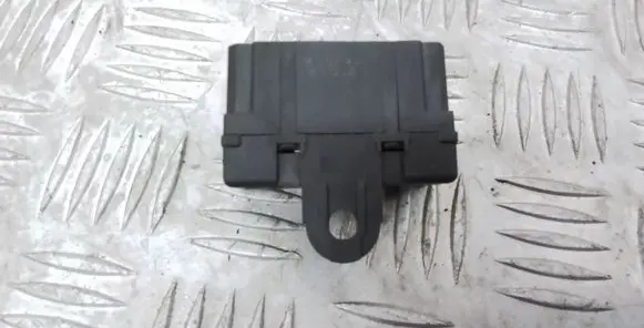Volvo V70 Seat heating relay 30774204