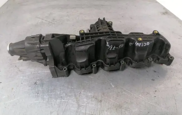 Skoda Octavia Mk2 (1Z) Intake manifold 03L129711AQ
