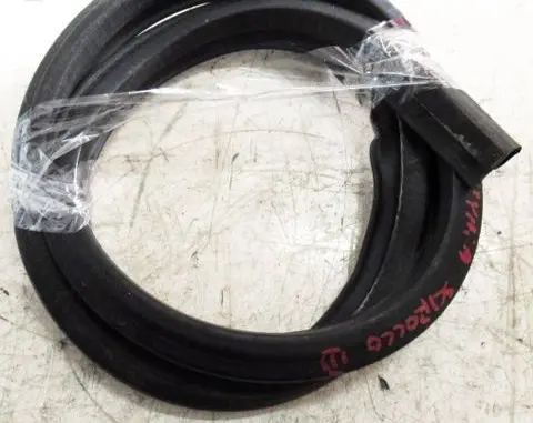 Volkswagen Scirocco Engine compartment rubber 
