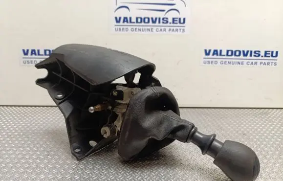 Renault Master III Gear shifter/selector 8200744935 110908