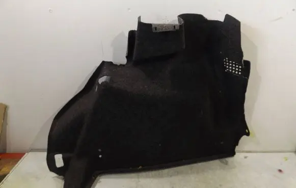 Volkswagen Polo IV 9N3 Trunk/boot side trim panel 