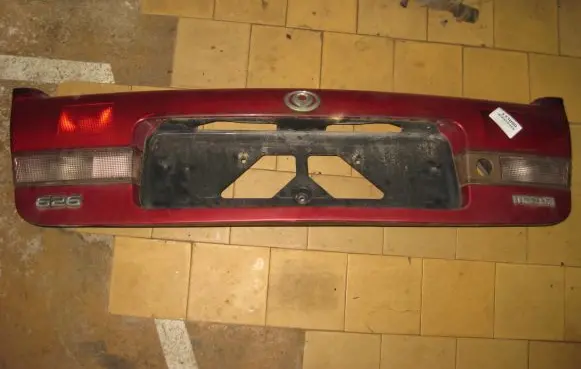 Mazda 626 Number plate light